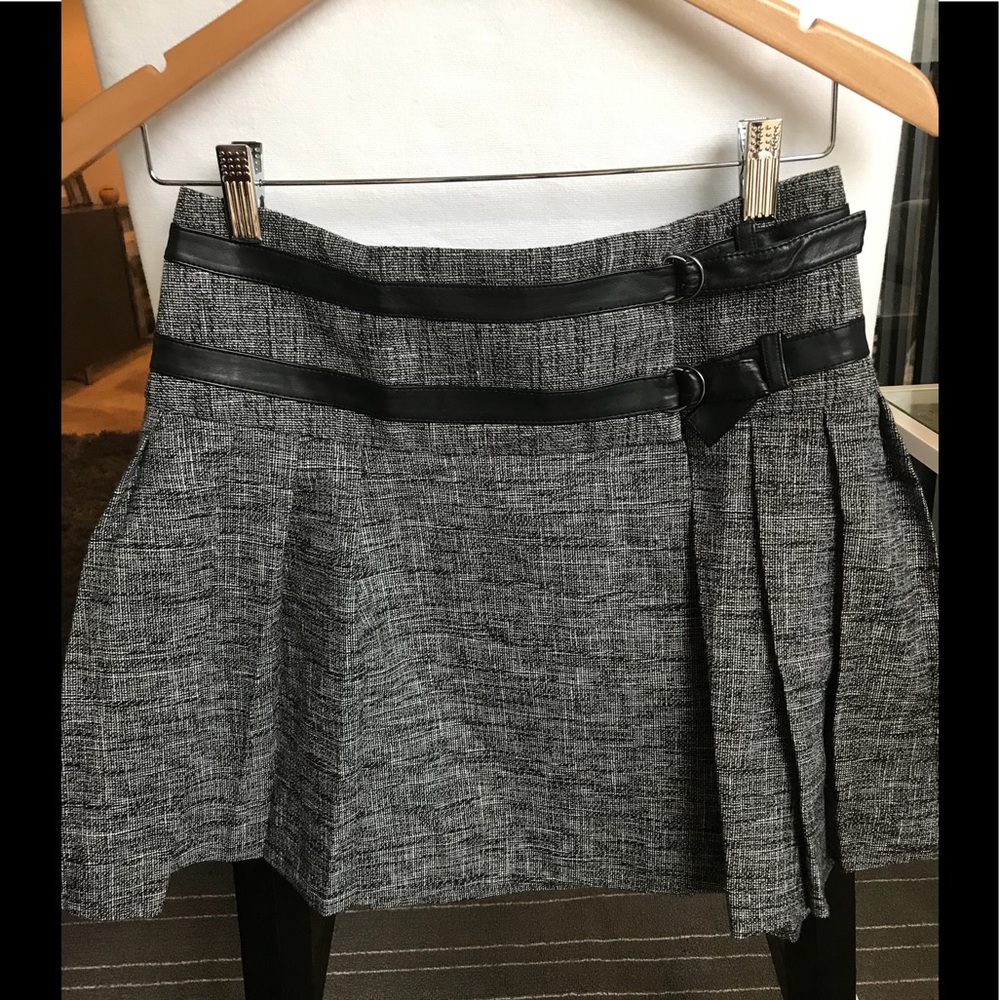 THE LIMITED FORENZA SKIRT
